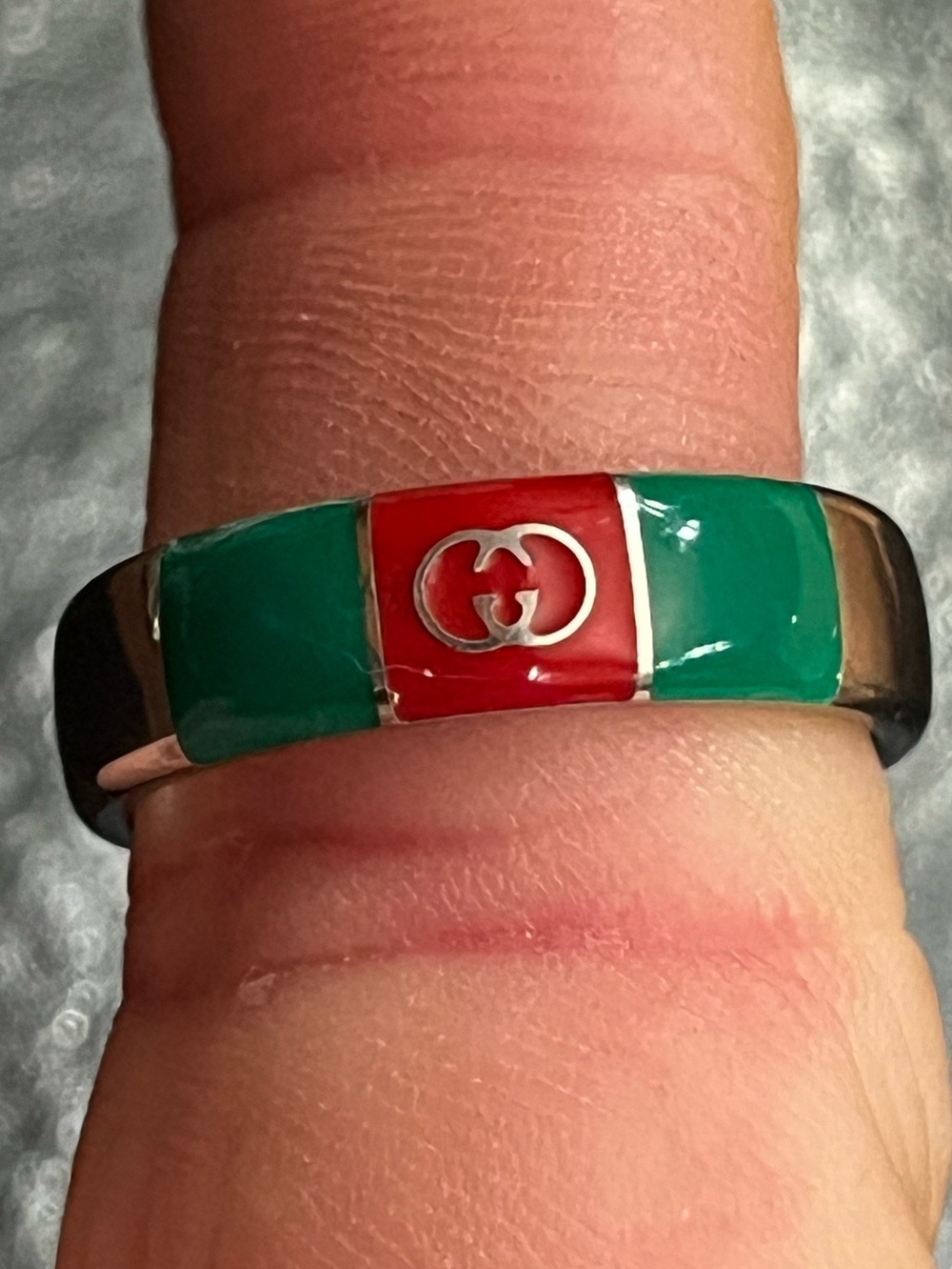 Double G Designer Minimalist Enamel Green Red Silver Tone Logo Band Ring